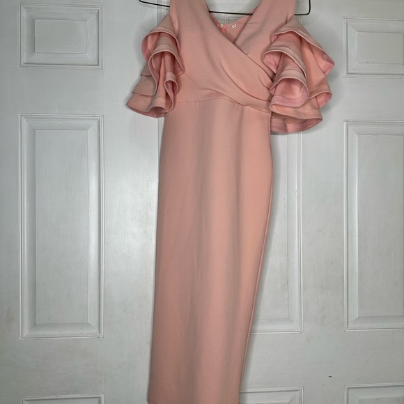 Beautiful pink Women Bodycon with ruffle - Picture 2 of 12